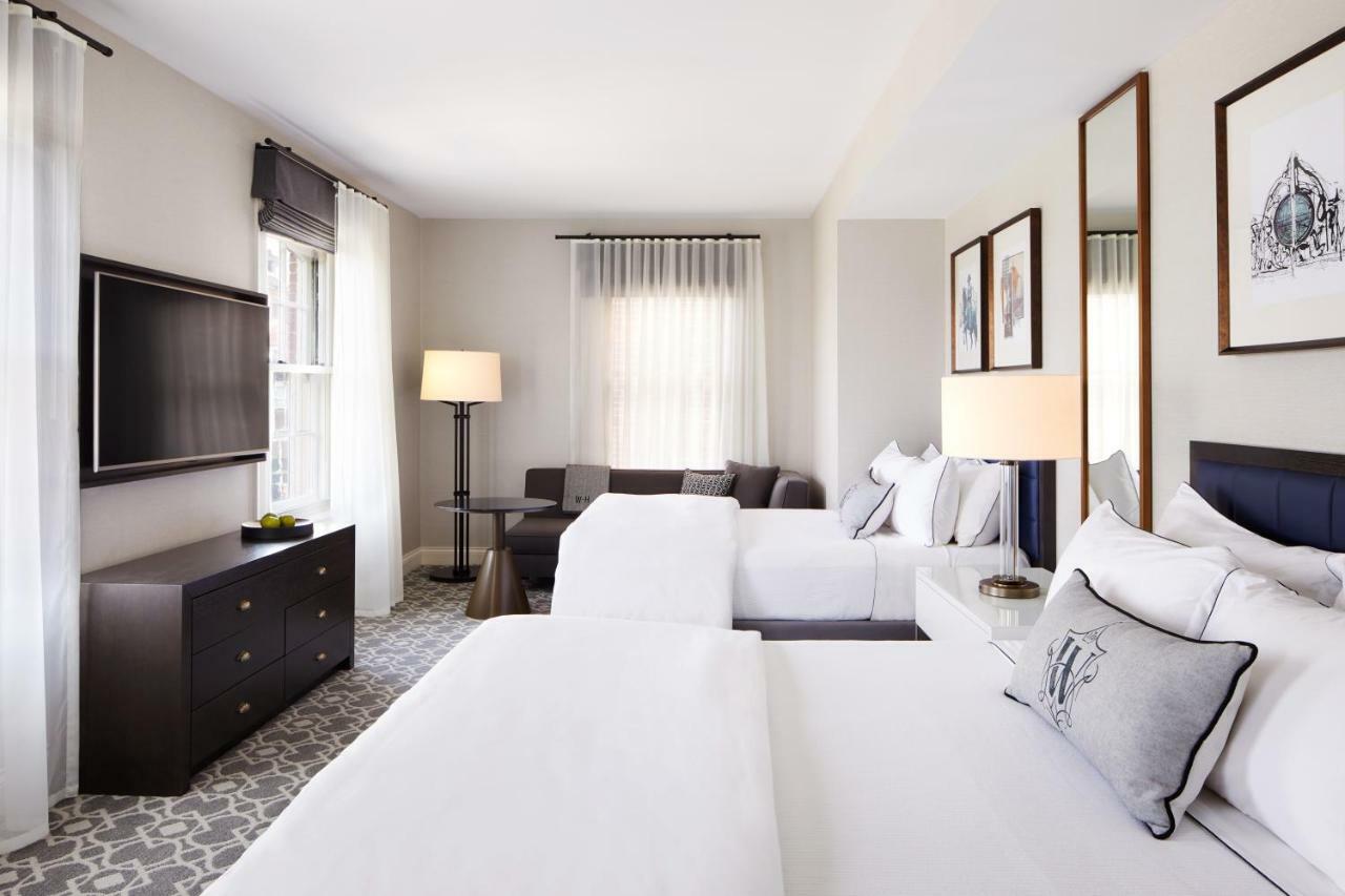 波士顿惠特尼酒店 外观 照片 A guest room at the Hotel Commonwealth