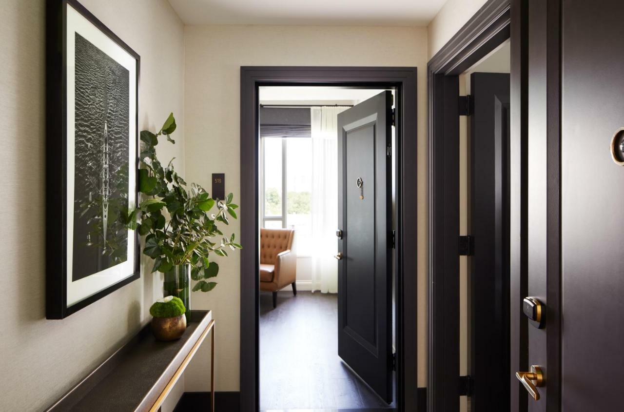 波士顿惠特尼酒店 外观 照片 A suite at The Standard East Village